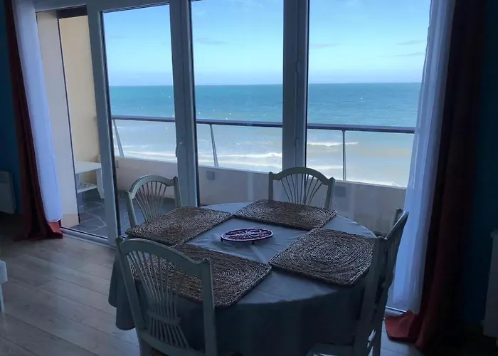 Apartment Face A La *